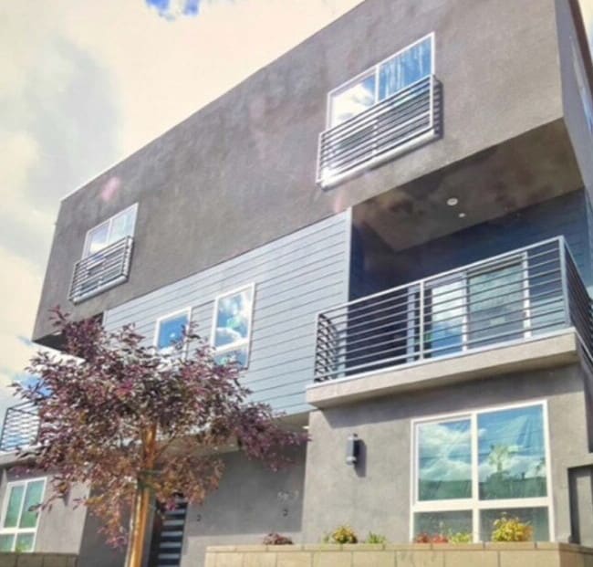 5653 Fair Ave