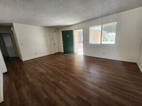 6444 Palo Verde Ave in Twentynine Palms, CA - Building Photo - Building Photo