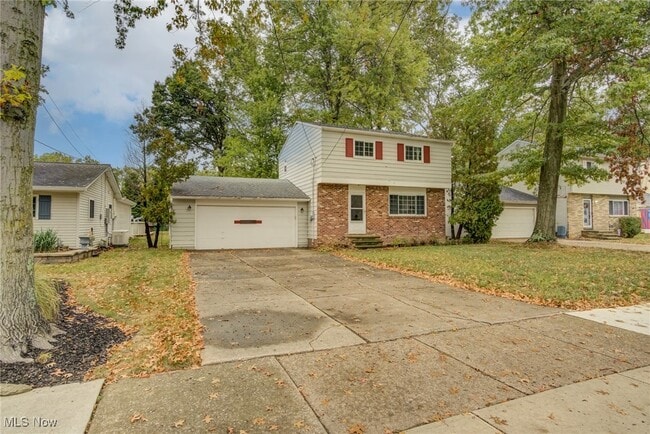38109 Poplar Dr in Willoughby, OH - Building Photo - Building Photo
