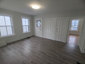 201 Division St, Unit 201 in Bennington, VT - Building Photo - Building Photo