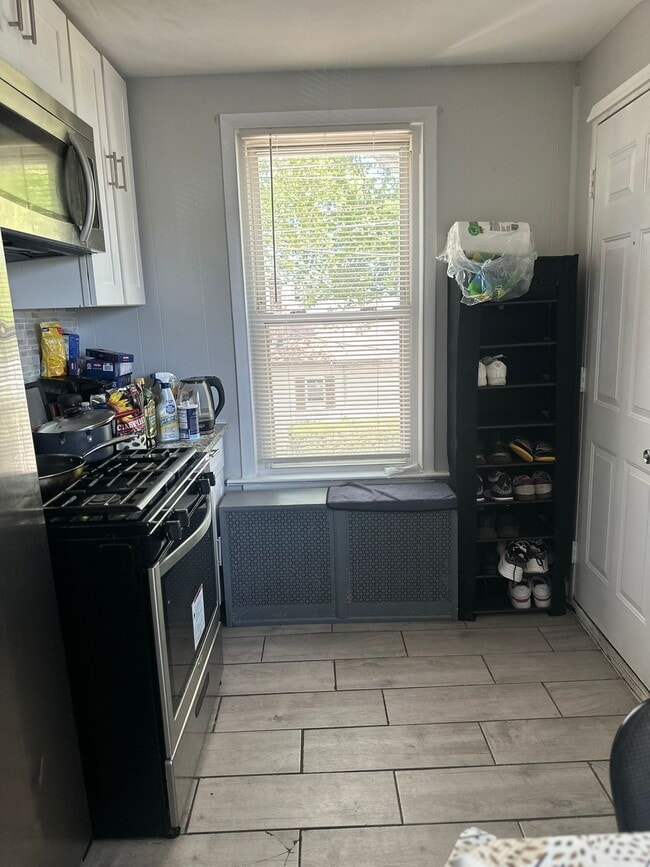 3-16 Fair Lawn Ave, Unit 2ND FLOOR