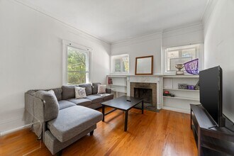 627 Library Pl in Evanston, IL - Foto de edificio - Building Photo