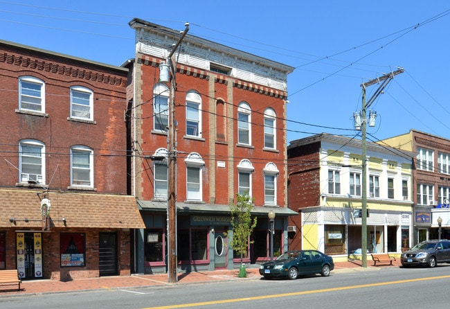 151-153 Main St in Seymour, CT - Building Photo - Building Photo