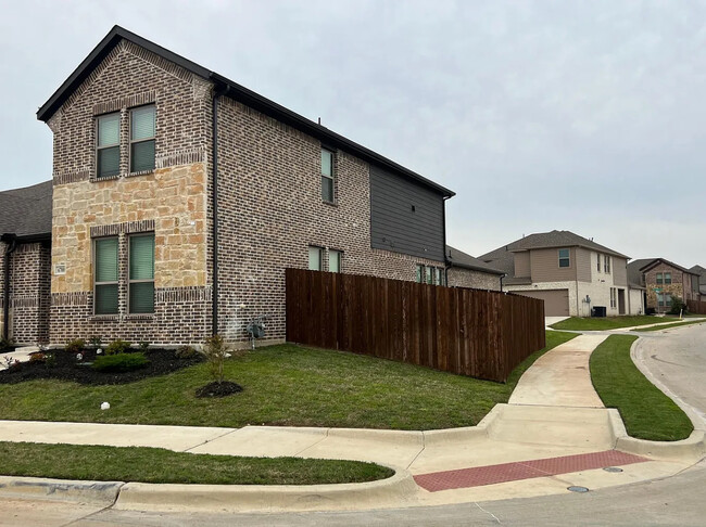 6700 Glimfeather Dr in Fort Worth, TX - Building Photo - Building Photo