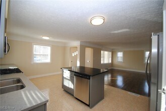 26650 Detroit Rd in Westlake, OH - Building Photo - Building Photo