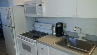 22 Chestnut Ave, Unit 4 Apartamentos