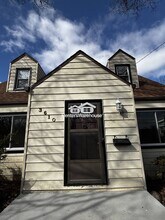 3610 64th St in Urbandale, IA - Building Photo - Building Photo