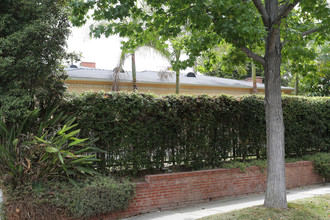 1422 Midvale Ave in Los Angeles, CA - Building Photo - Building Photo