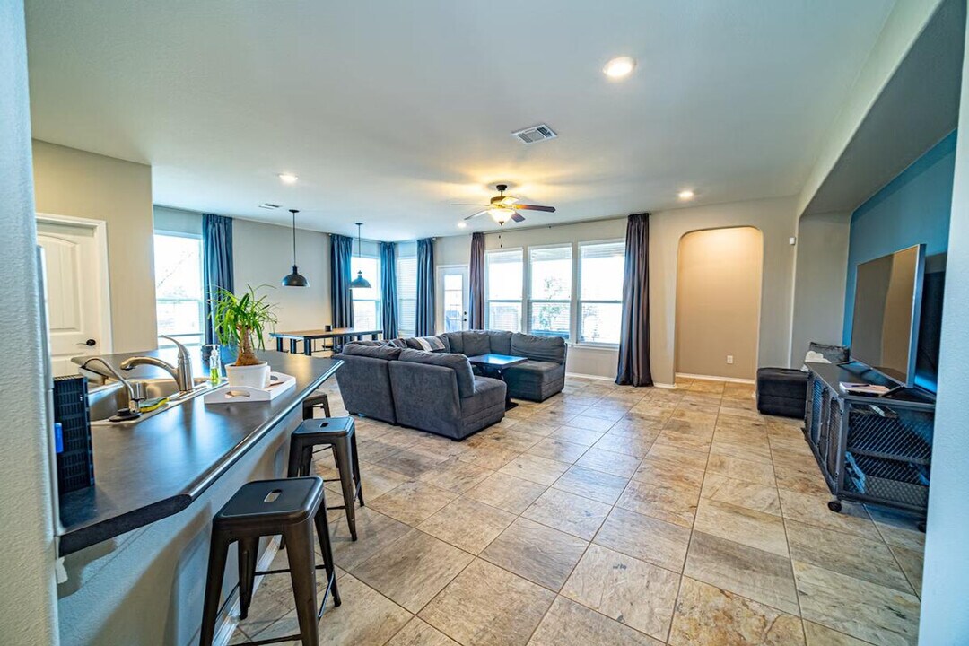 8221 Reggio St in Round Rock, TX - Building Photo