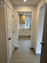 2434 Clover St in Ottawa, ON - Building Photo - Building Photo