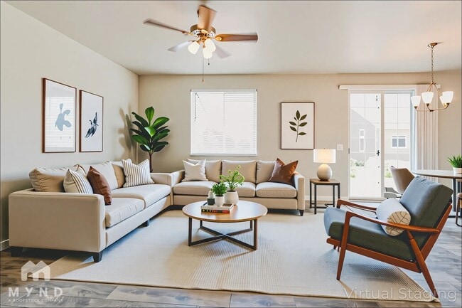 5718 Osprey Dr in Stansbury Park, UT - Foto de edificio - Building Photo