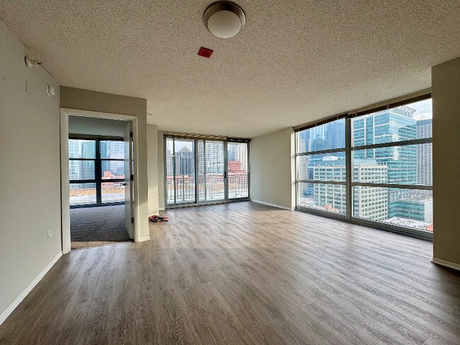property at 600 W Randolph St