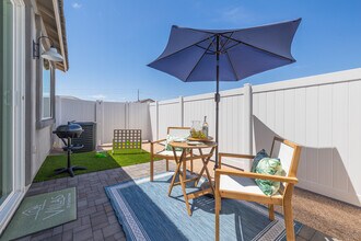 Villas Litchfield Park in Litchfield Park, AZ - Foto de edificio - Building Photo