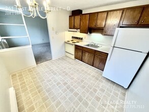361 E Maple St in Dallastown, PA - Building Photo - Building Photo