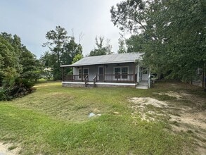 16590 Gaskin St in Blountstown, FL - Building Photo - Building Photo