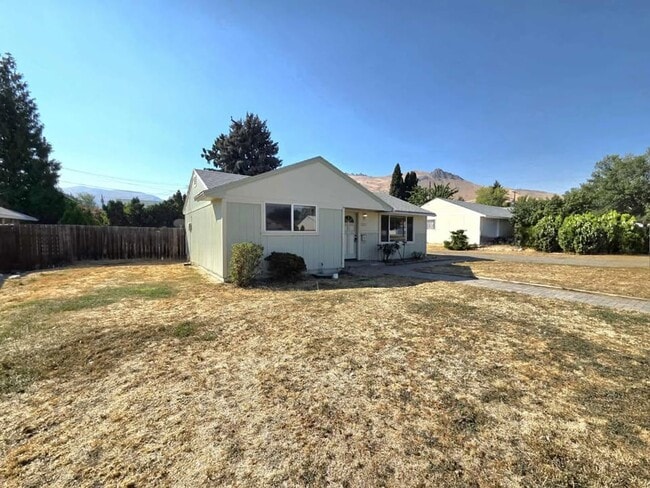 1211 Utah St in Wenatchee, WA - Building Photo - Building Photo