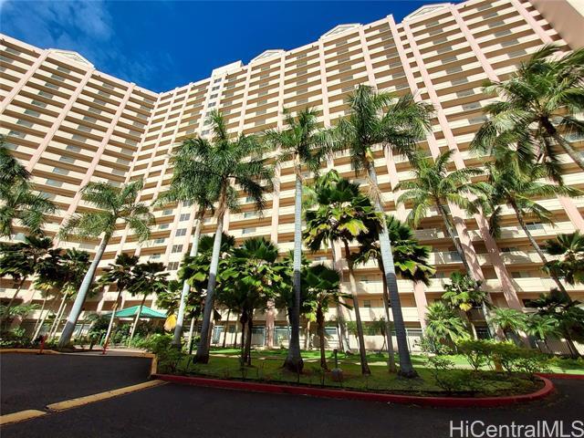 3075 Ala Poha Pl in Honolulu, HI - Building Photo - Building Photo