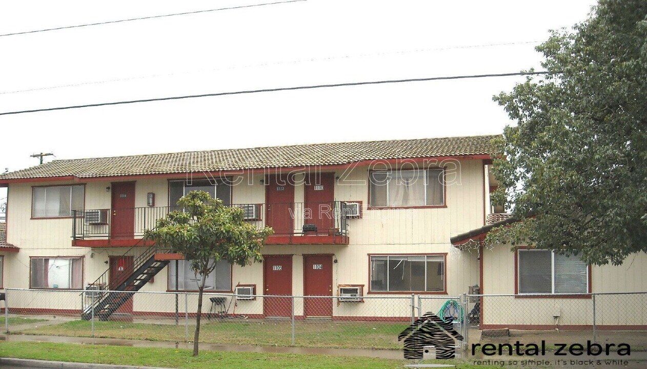 1104 I St in Merced, CA - Building Photo