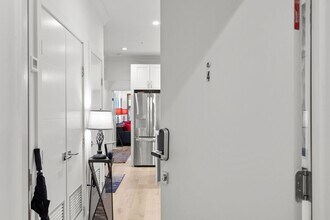2429 Ontario Rd NW in Washington, DC - Building Photo - Building Photo