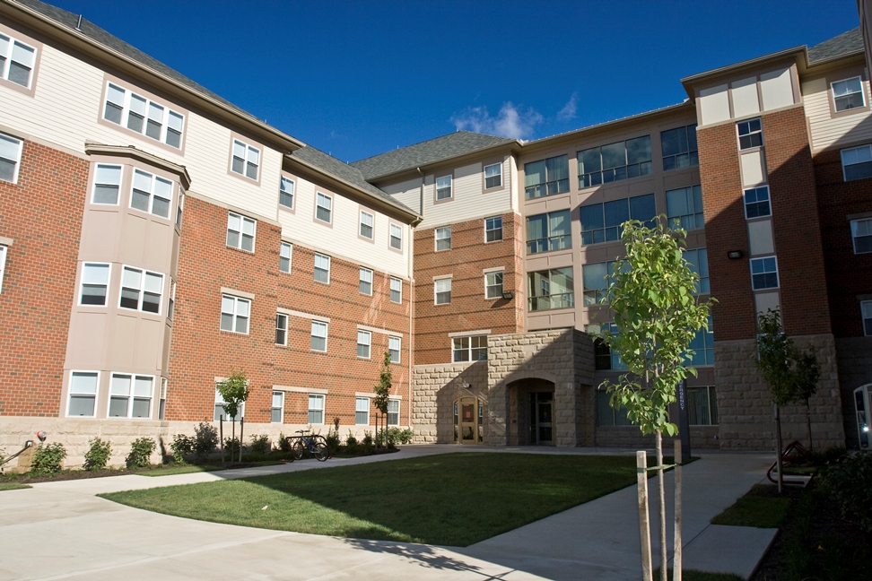 FIUP Student Housing in Indiana, PA - Foto de edificio