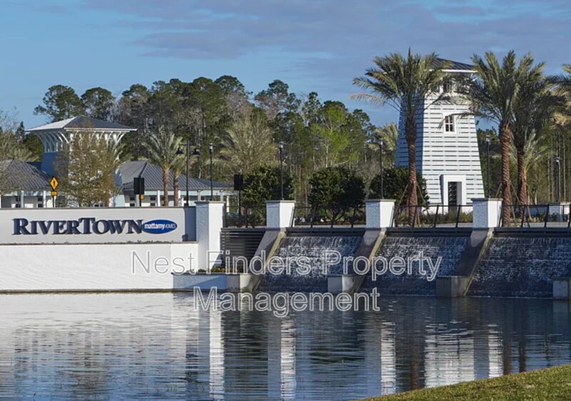 299 Spruce Hl Pt in Saint Johns, FL - Building Photo