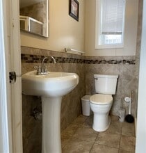 32 Blaine Ave, Unit B in Seaside Heights, NJ - Building Photo - Building Photo