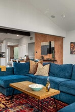 6922 Jackson Dr in San Diego, CA - Building Photo - Building Photo