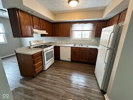 88 Keran Manor Ct in Greenwood, IN - Building Photo