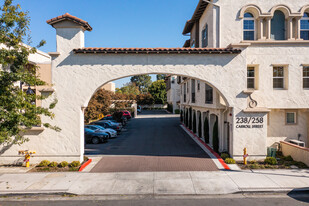 Classics at Town Plaza in Sunnyvale, CA - Foto de edificio - Building Photo