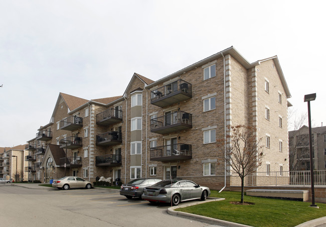 Kensington Gate in Burlington, ON - Building Photo - Primary Photo