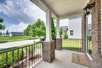 1840 Riverbirch Ln in Hermitage, TN - Building Photo - Building Photo