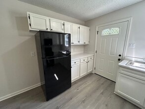 1154 S Washington Ave in Brownsville, TN - Building Photo - Building Photo