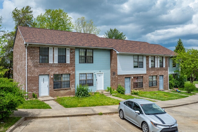 Burlington Terrace Apartments in Burlington, KY - Building Photo - Primary Photo