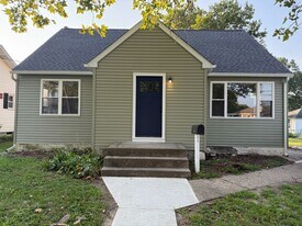 518 Tatum St in Woodbury, NJ - Building Photo
