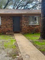 931 McFarlan Ave in Fort Walton Beach, FL - Building Photo