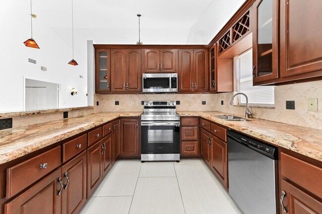 property at 21757 Contado Rd