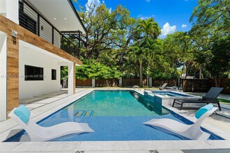 3000 Riverland Rd in Fort Lauderdale, FL - Building Photo - Building Photo