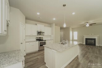 221 Spring Knoll Dr in Charlotte, NC - Building Photo - Building Photo