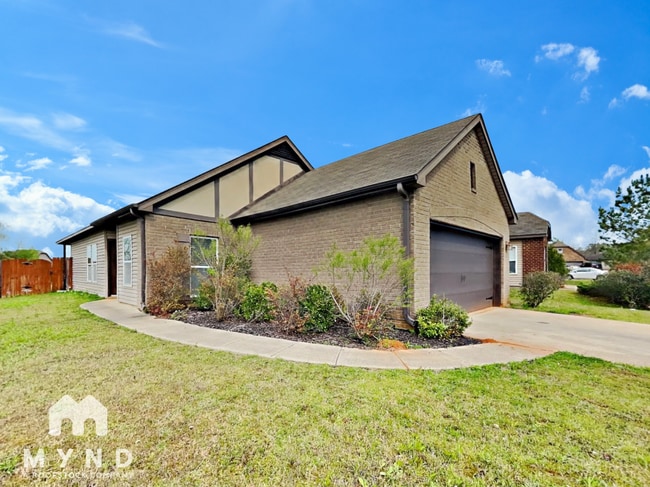 property at 4627 Rosser Loop Dr