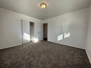 3824 S King St in Denver, CO - Building Photo - Building Photo