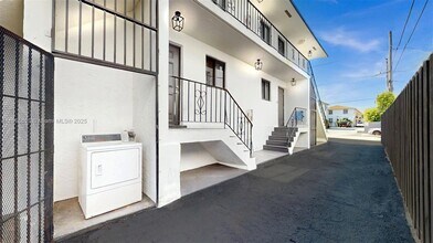 329 SW 9th Ave in Miami, FL - Building Photo - Building Photo
