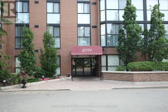 property at 2091-2091 Hurontario St