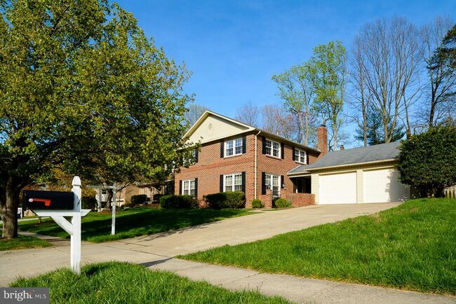 property at 3909 Bentwood Ct