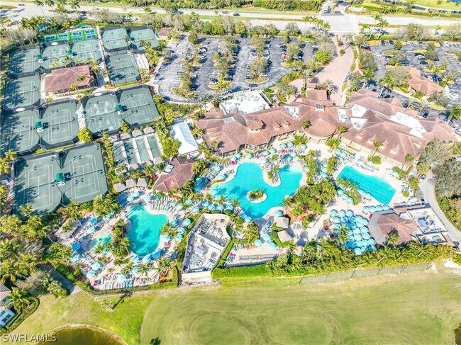 7692 Cottesmore Dr in Naples, FL - Building Photo - Building Photo