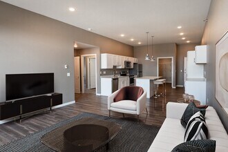 29 West in Fargo, ND - Foto de edificio - Building Photo