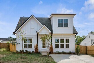 114 Richmond St in Nashville, TN - Building Photo - Building Photo