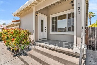 120 Valdivia Cir in San Ramon, CA - Foto de edificio - Building Photo