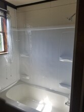 107 South St in Bells, TX - Foto de edificio - Building Photo