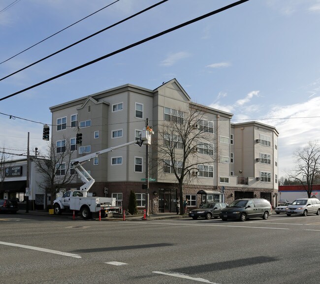 Powell Boulevard Apartments in Portland, OR - Building Photo - Building Photo