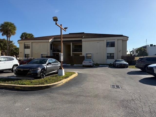 660 W Park Dr in Miami, FL - Building Photo - Building Photo